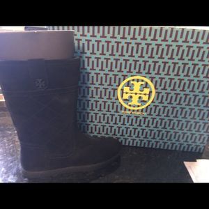 Tory Burch Alana boot size 6 never worn